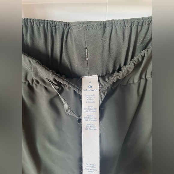 Lululemon On The Fly Pant (size 4) - Picture 10 of 11